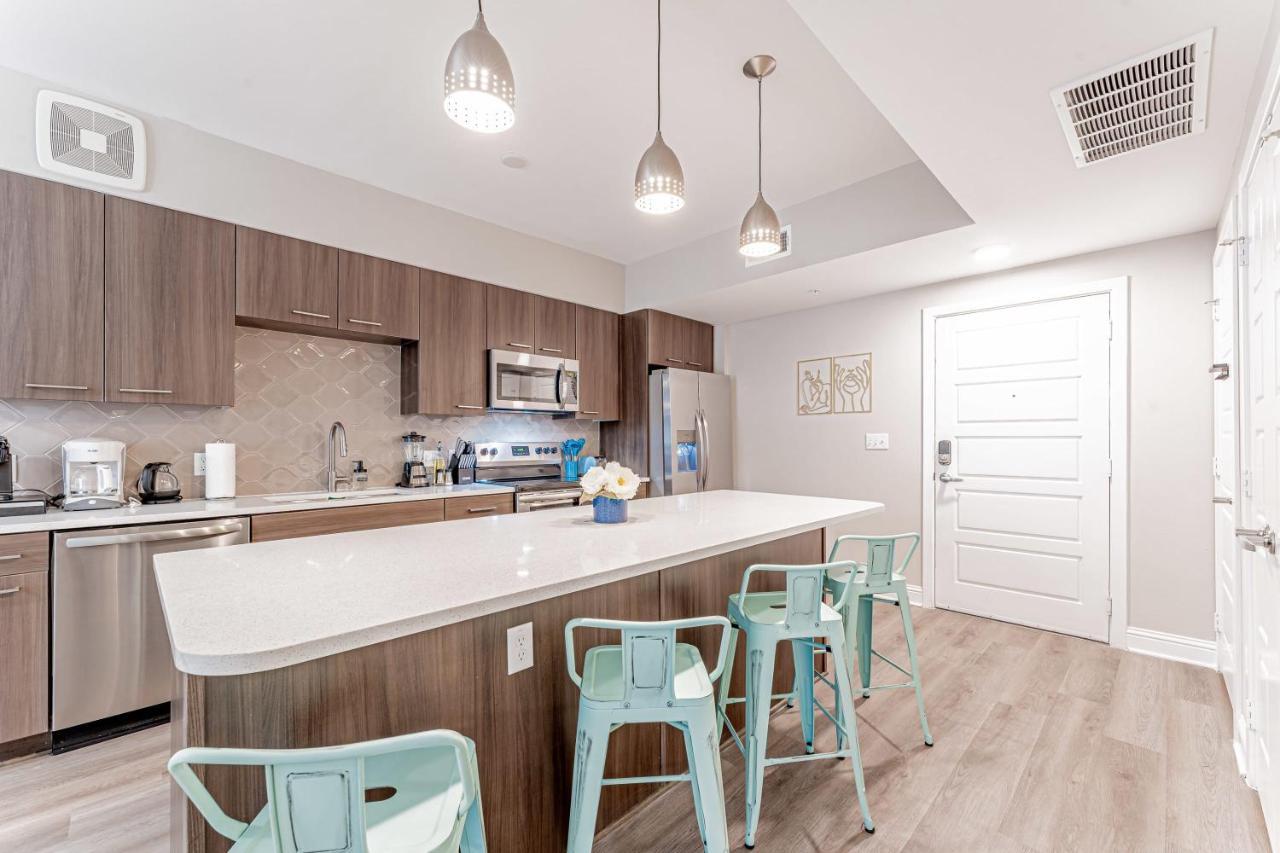 Apartamento Upscale Modern Apts - Free Parking, Fast Wifi, Courtyard Austin Exterior foto